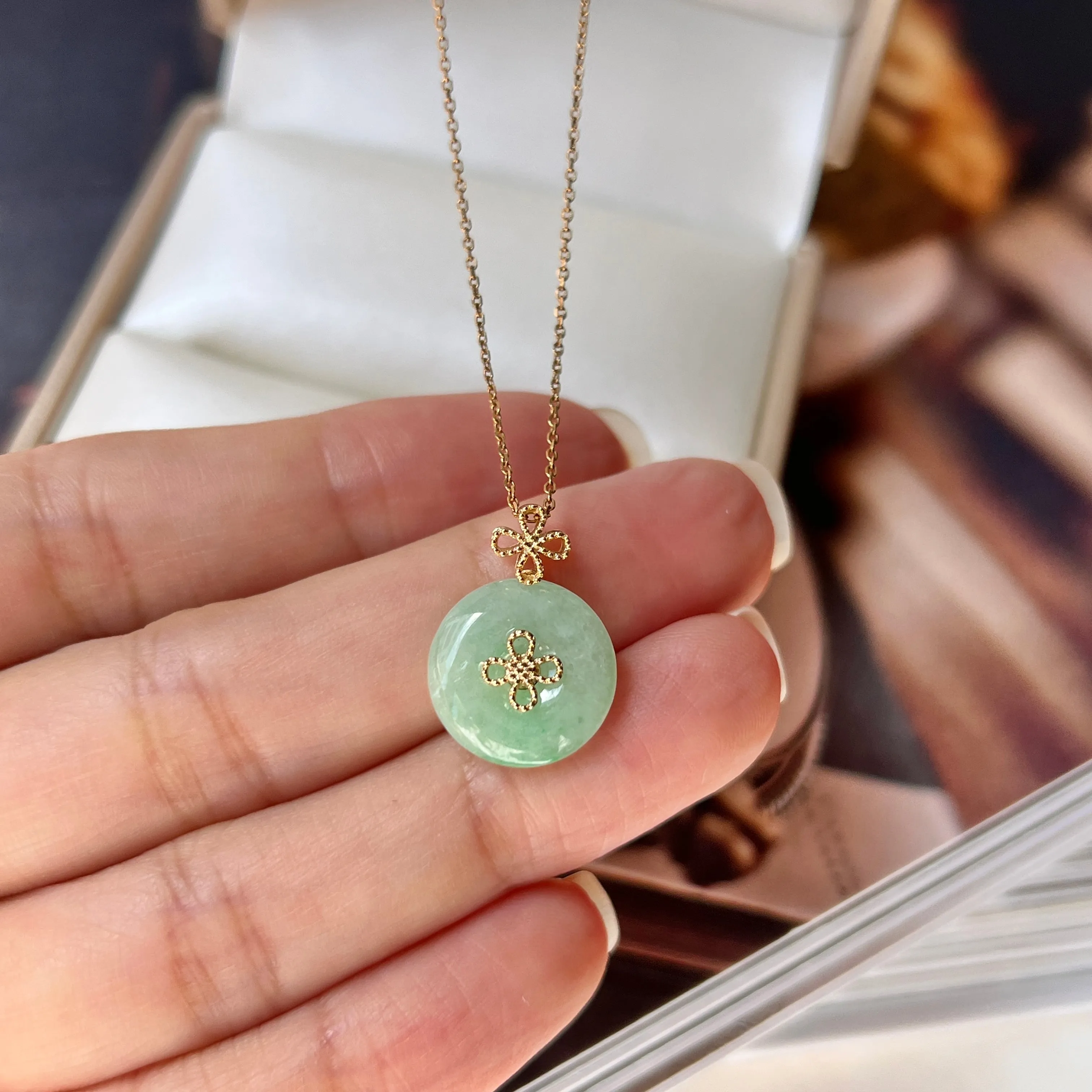 A-Grade Jadeite M.Petals Lilac Flower Donut Pendant No.172082