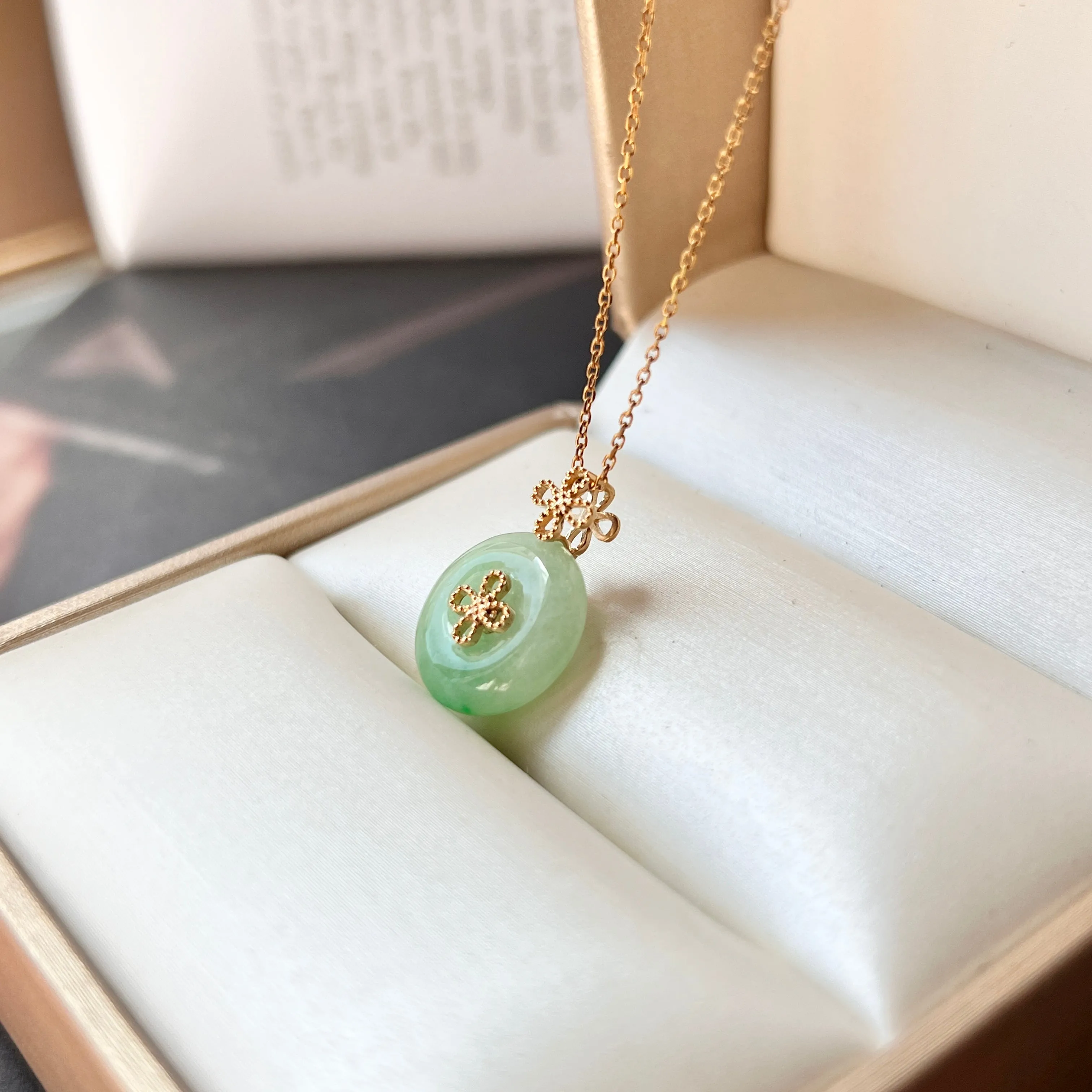 A-Grade Jadeite M.Petals Lilac Flower Donut Pendant No.172082