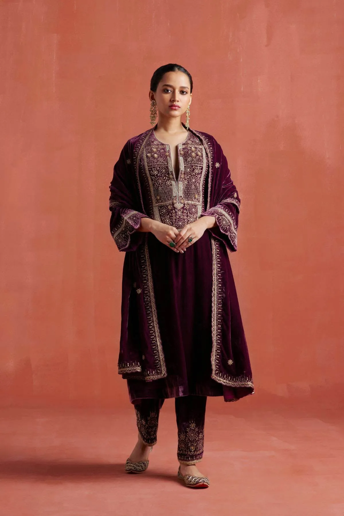 Aitbaar Kurta Set