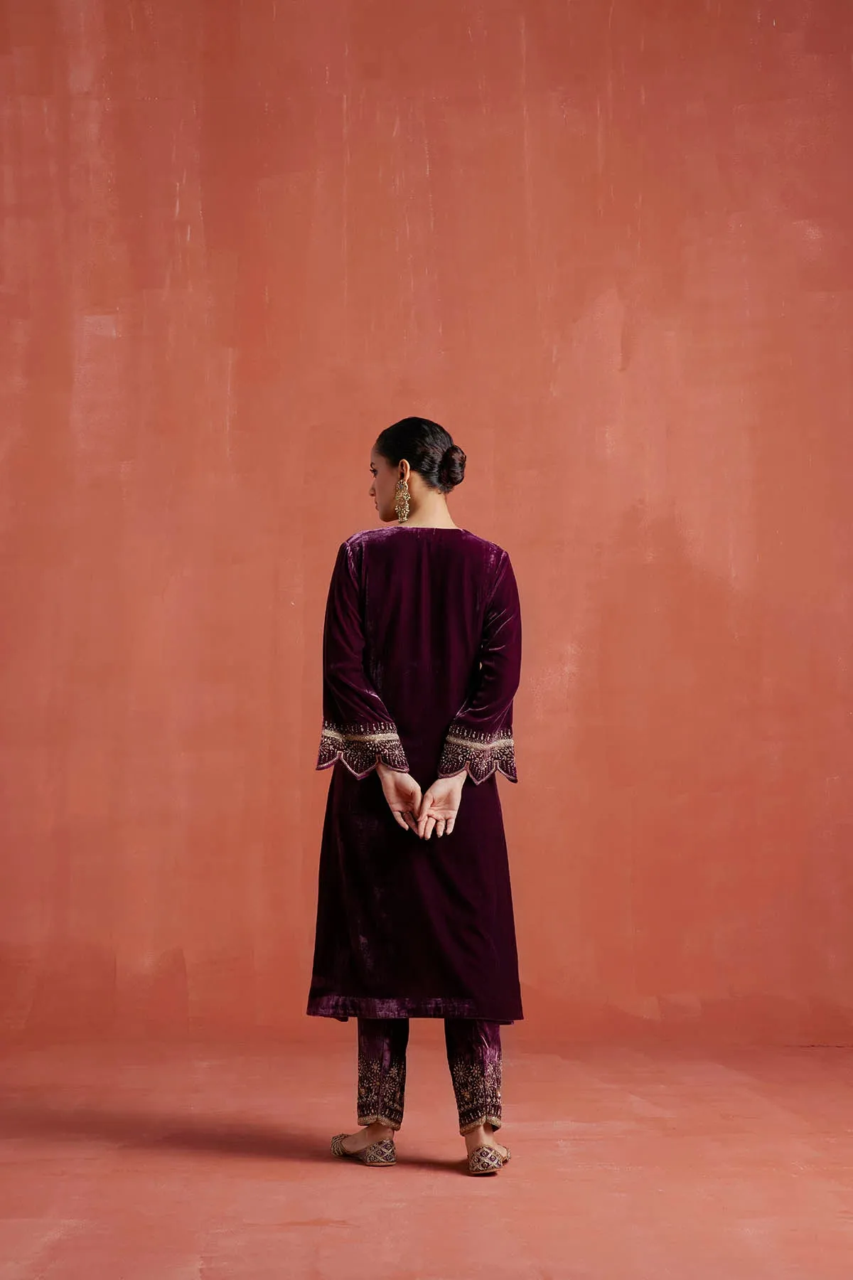 Aitbaar Kurta Set