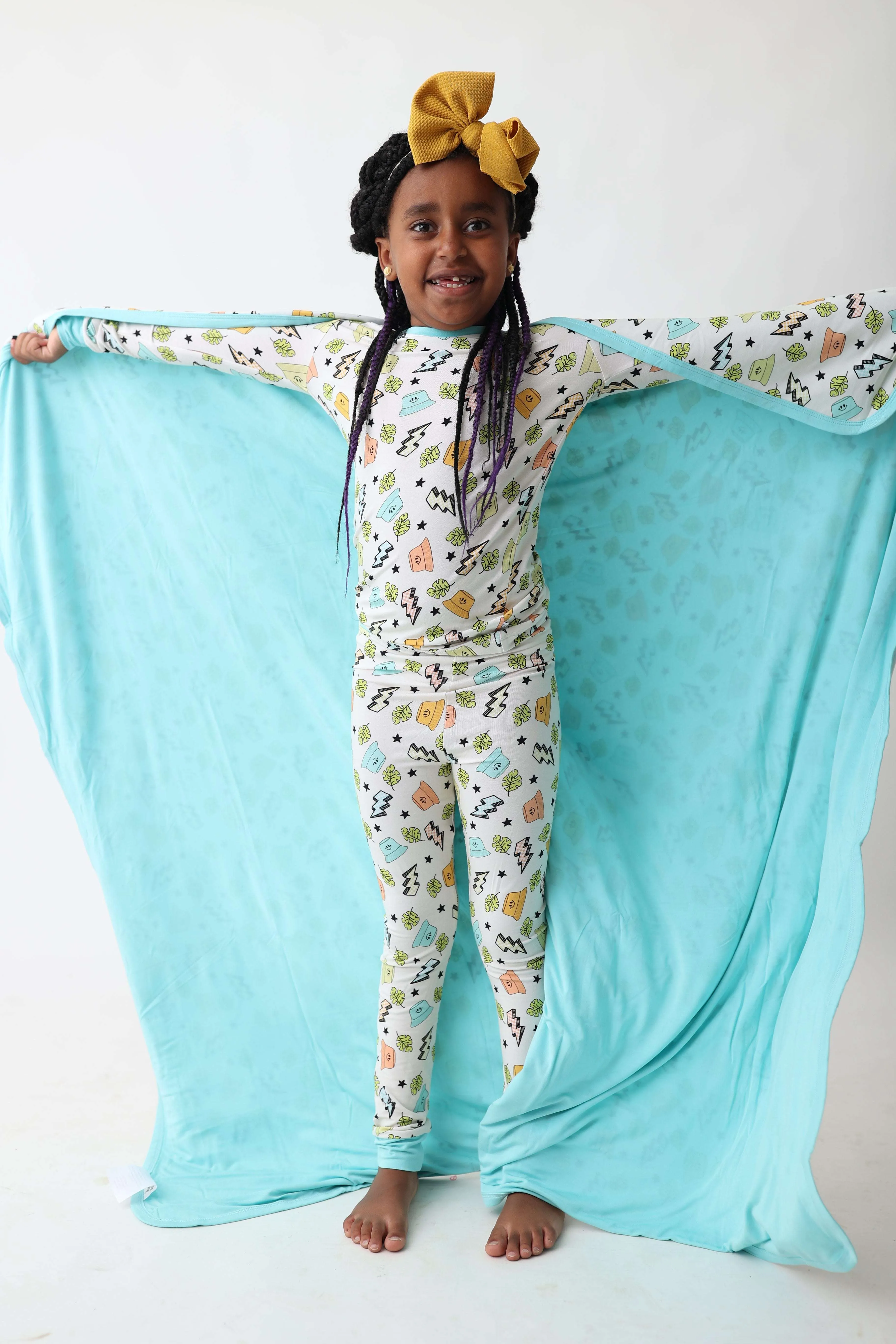 Bolting to the Beach Dream Blanket