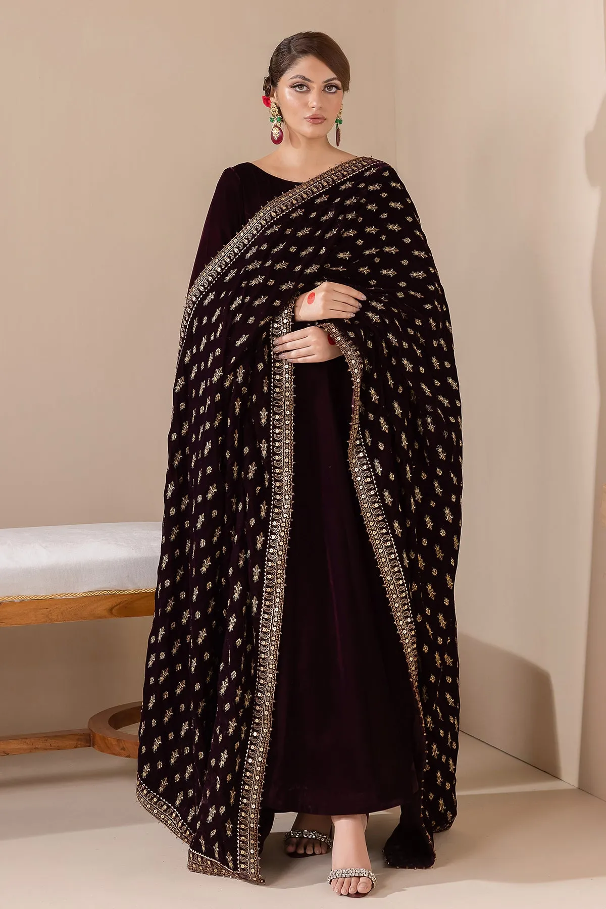 EMBROIDERED VELVET SHAWL VS-42